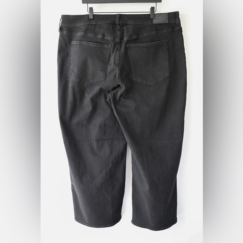 Madewell "Curvy Perfect Vintage Wide Leg" Jeans - Picture 9 of 9